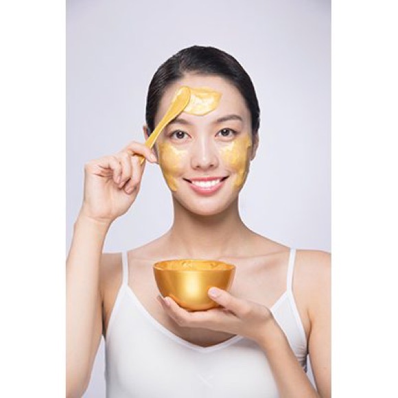 𝐺𝑜𝑙𝑑𝑒𝑛 𝐶𝑜𝑙𝑙𝑎𝑔𝑒𝑛 𝐹𝑎𝑐𝑖𝑎𝑙 - Picture 4 of 12